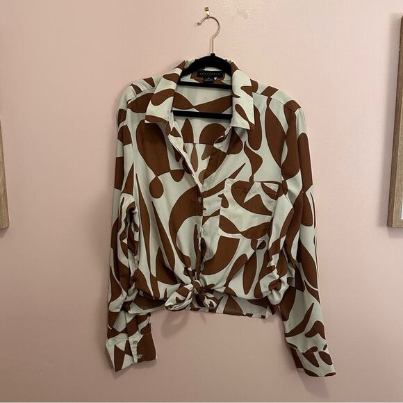 Sanctuary Tie Hem Button Down Safari Pattern Long Sleeve Shirt XL - Picture 9 of 9